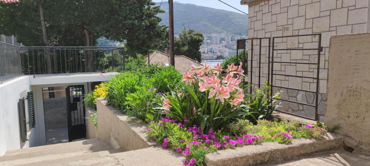 Apartment "Orangina" Sea - Nature - Relax - Ideal For Couples Dubrovnik Bagian luar foto